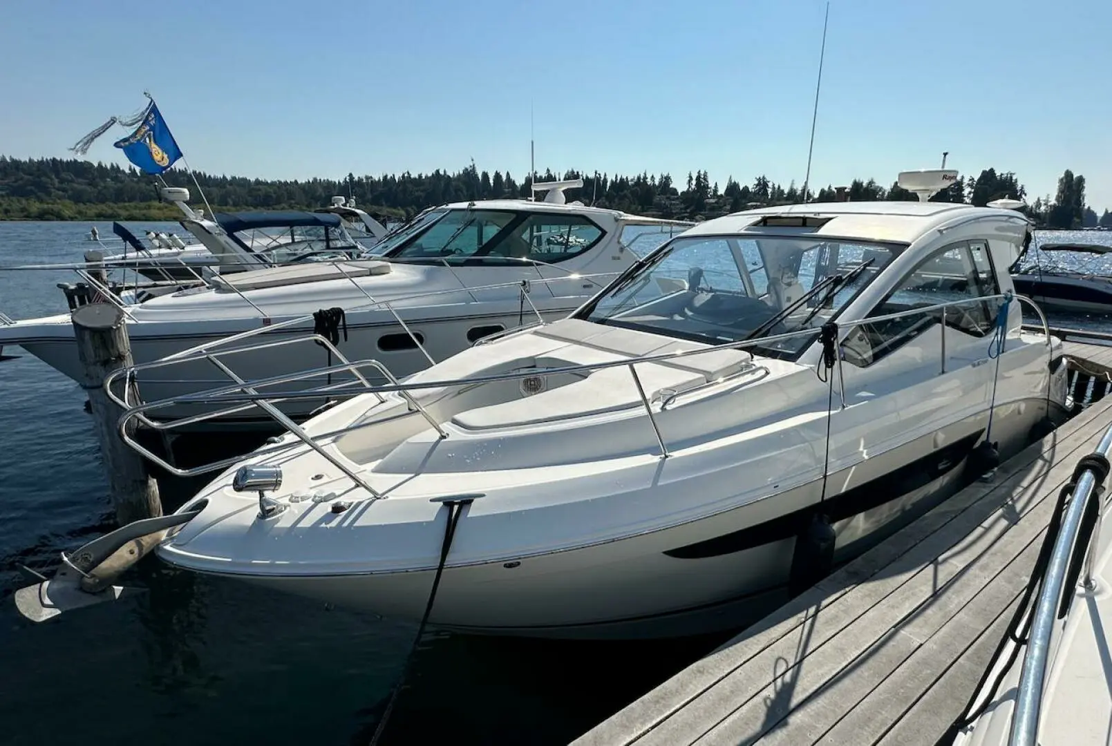 2017 Sea Ray sundancer 350 coupe