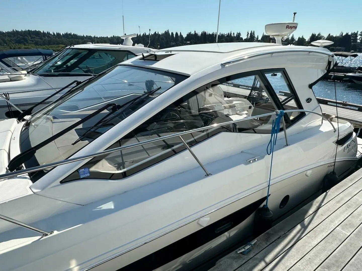 2017 Sea Ray sundancer 350 coupe