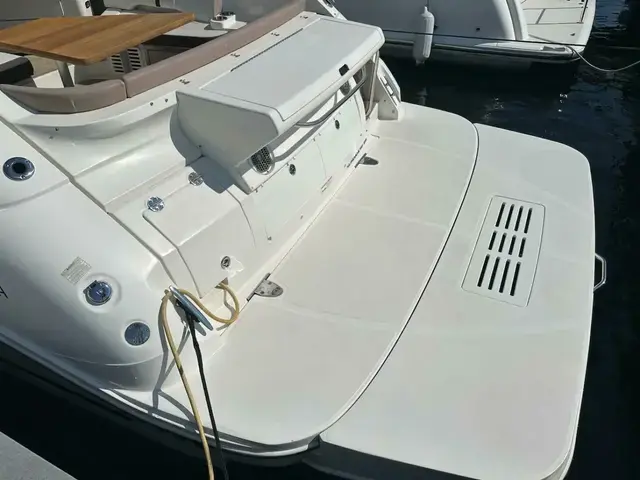 Sea Ray Sundancer 350 Coupe