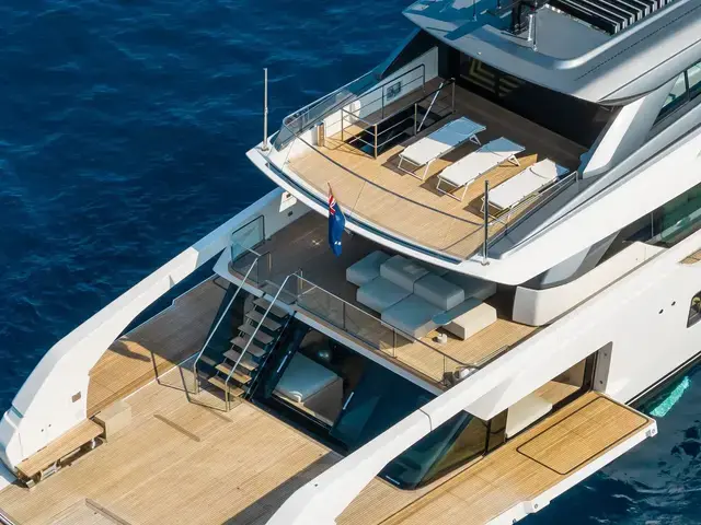 Motor Yacht Ami