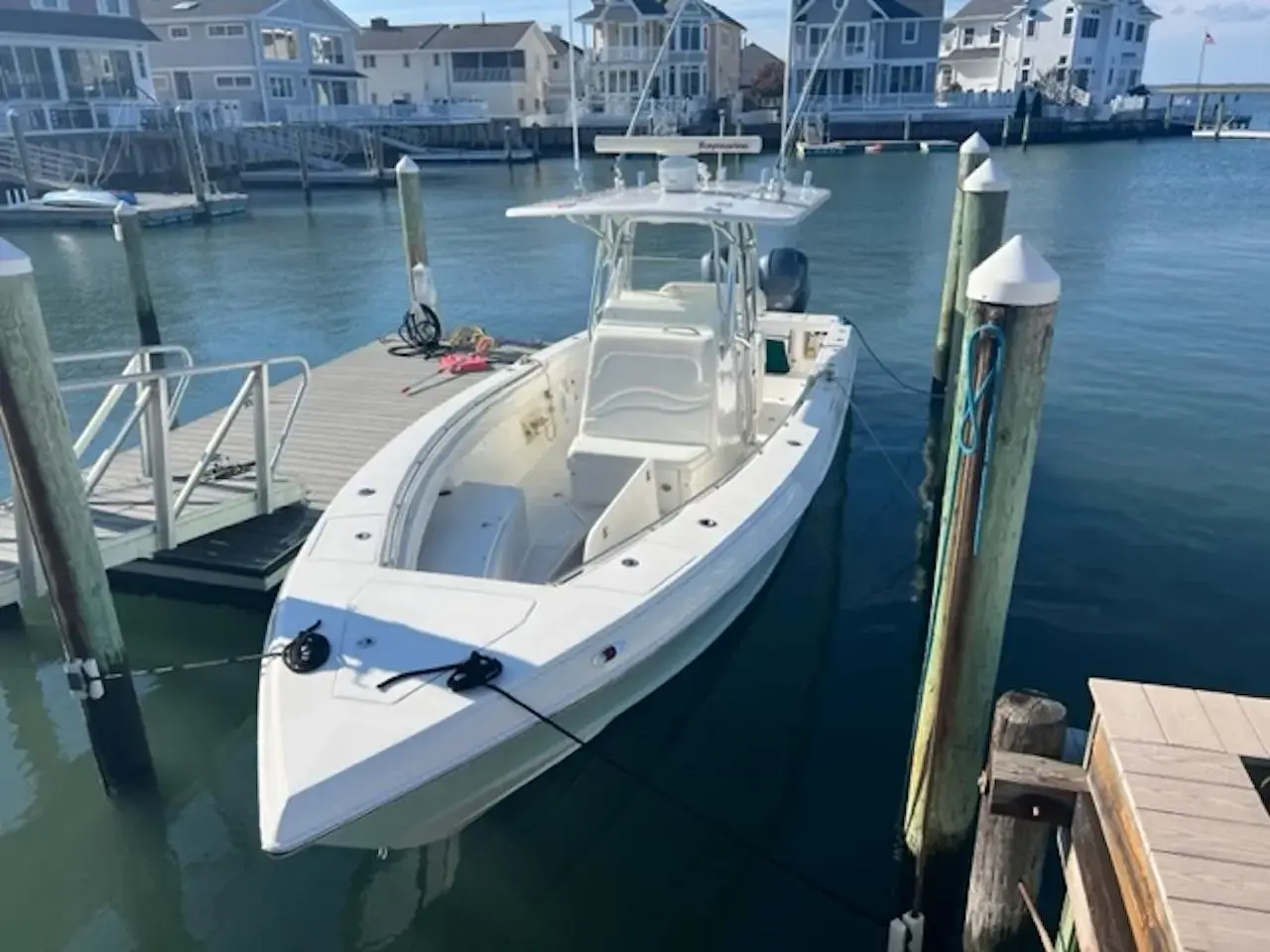 2008 Spectre 34 center console