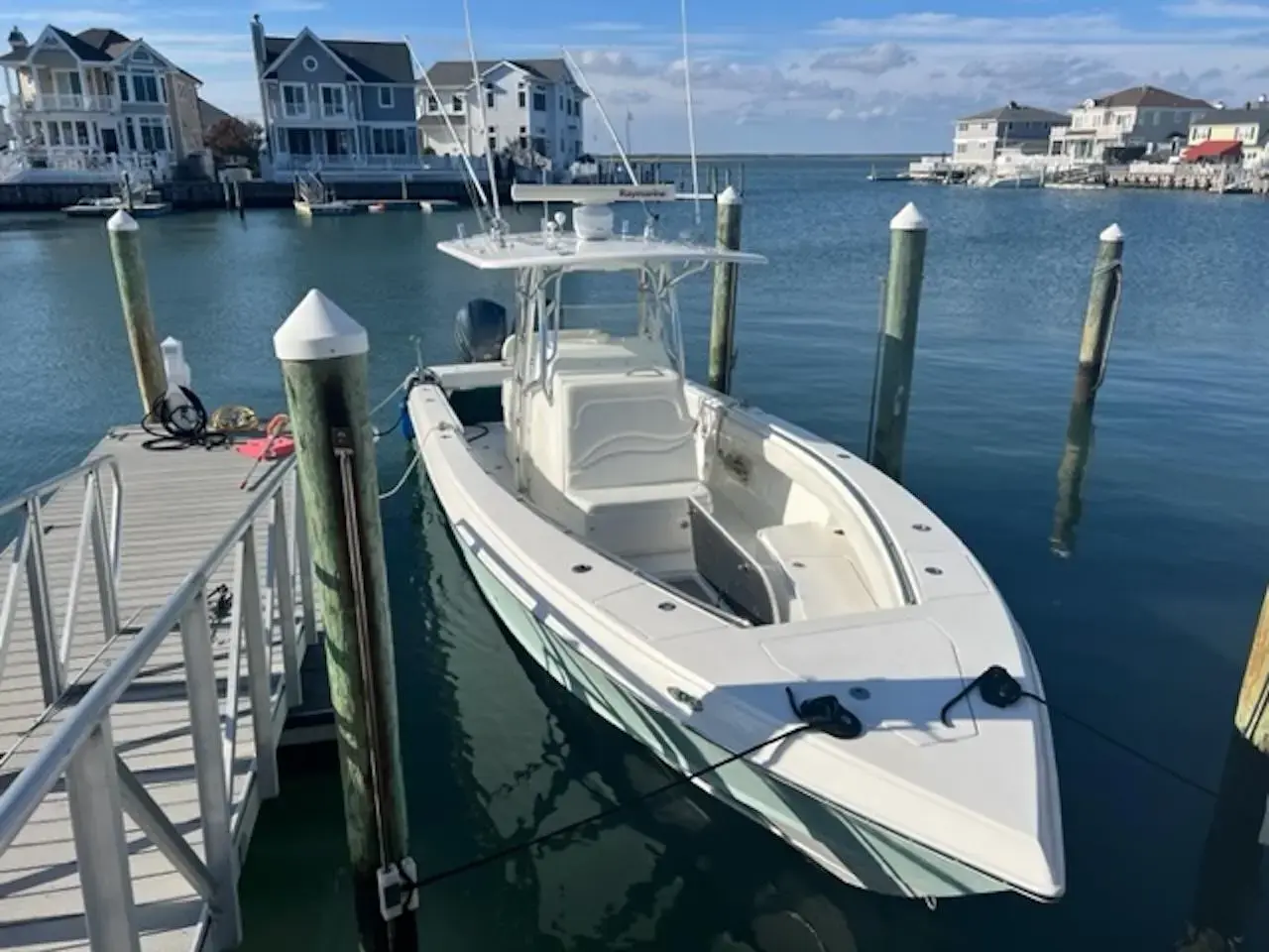 2008 Spectre 34 center console