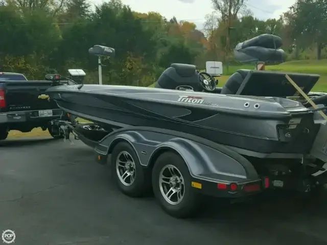 Triton 20XS Elite