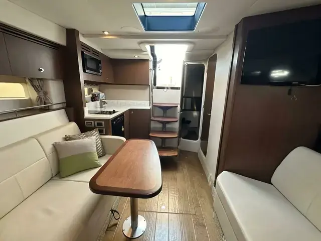 Sea Ray Sundancer 350 Coupe