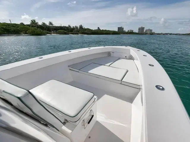 Jupiter Boats 31 Center Console