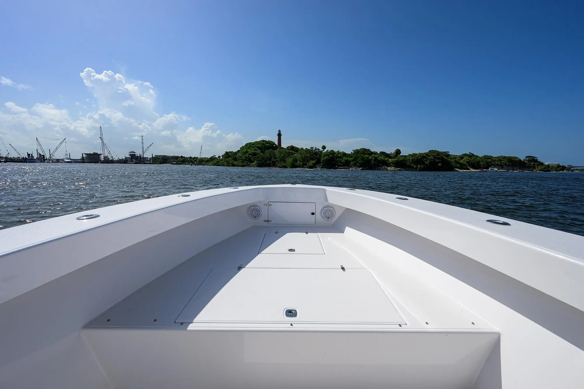 1995 Jupiter 31 center console