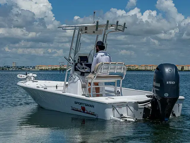 Sportsman Tournament 214 Bay Boat