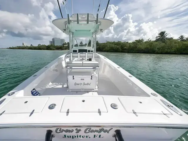 Jupiter Boats 31 Center Console