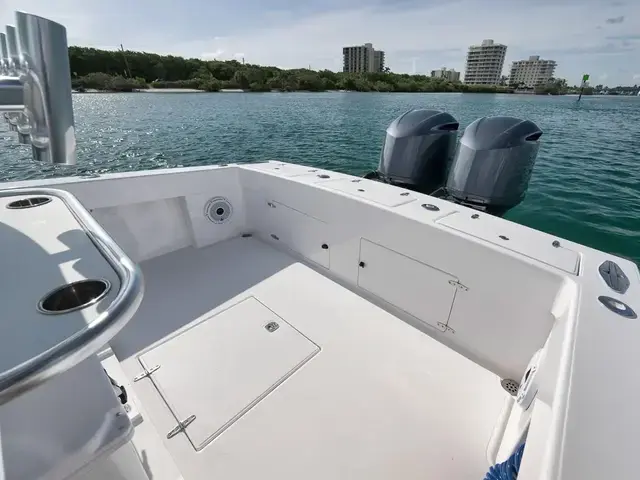 Jupiter Boats 31 Center Console