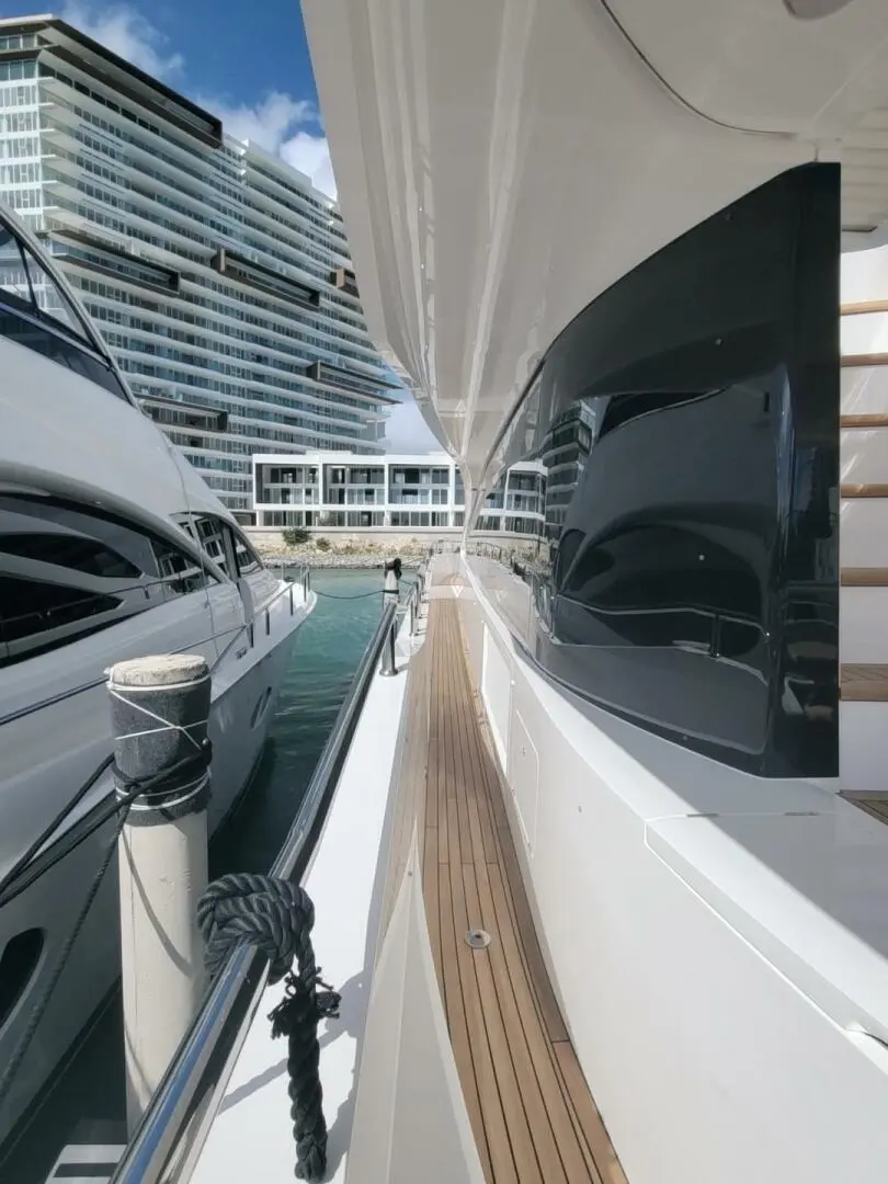 2019 Sunseeker 86