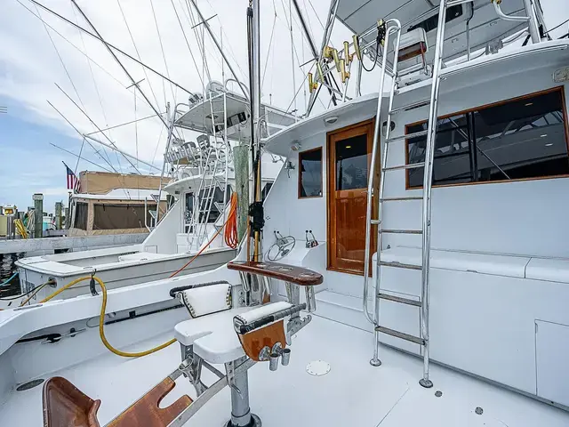 Hatteras 50'