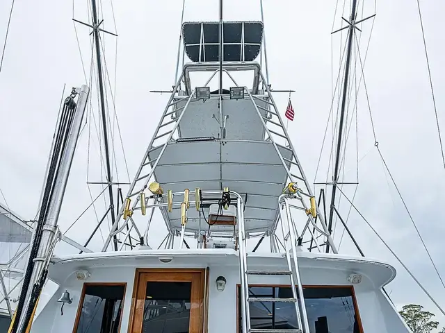 Hatteras 50'