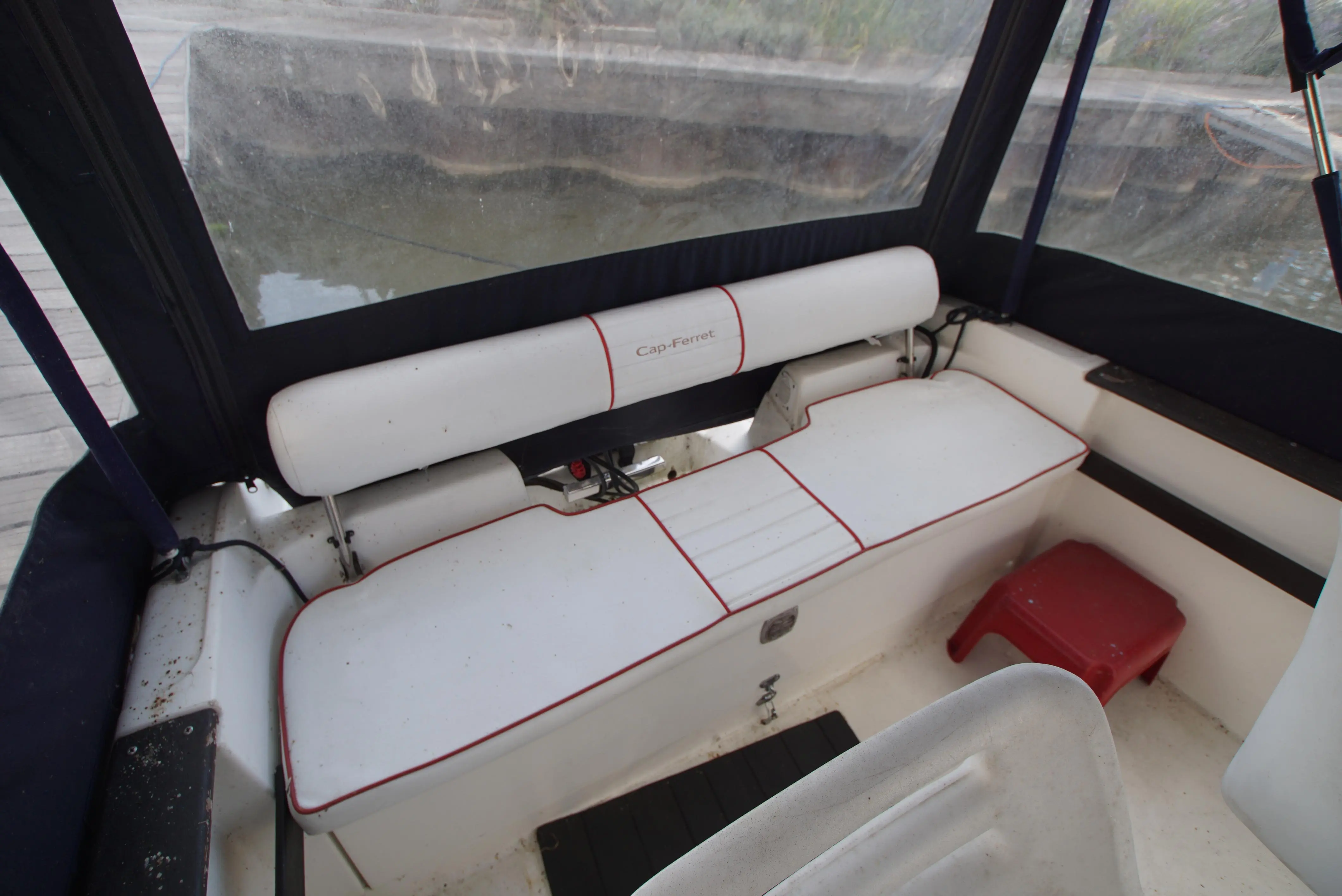 2006 Bimini 550 sundeck