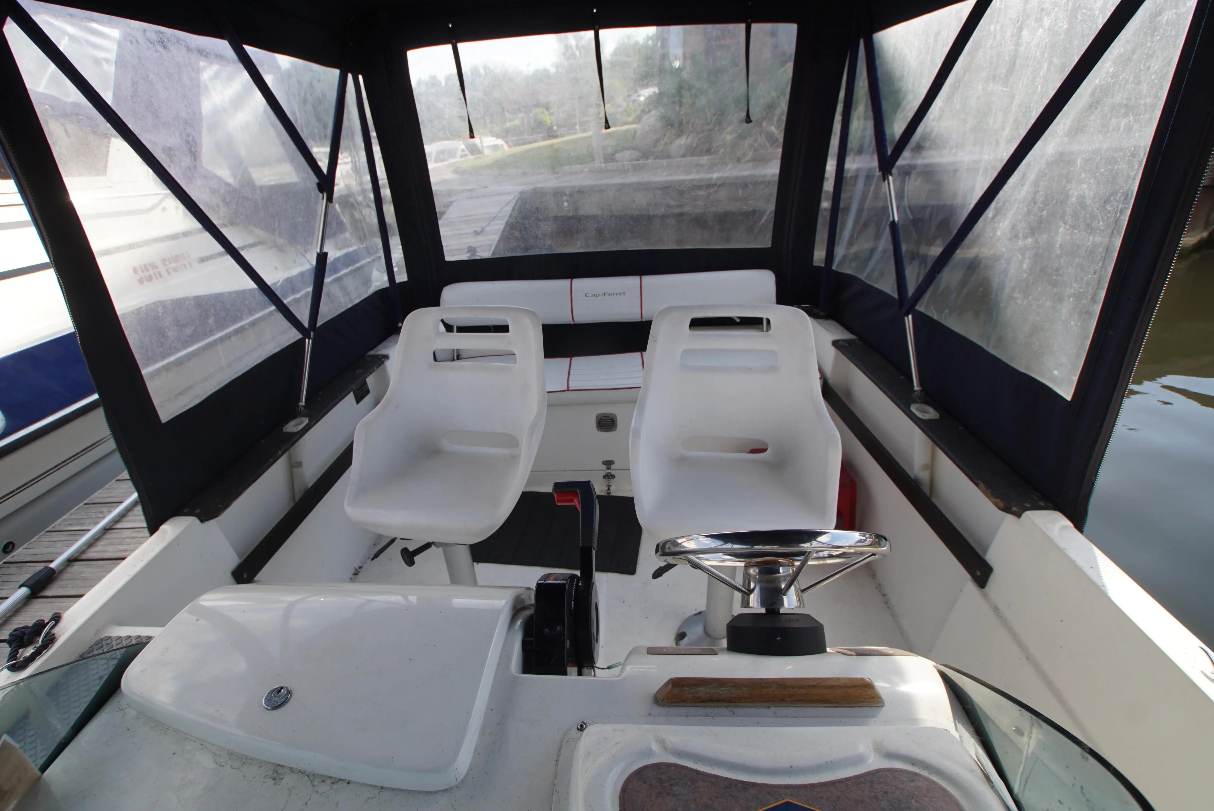 2006 Bimini 550 sundeck