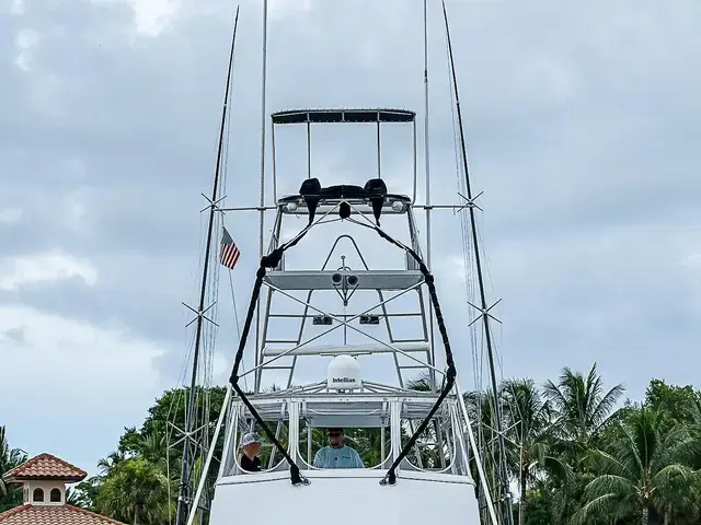 Hatteras 50'