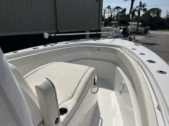 Sea Hunt Boats 30 Gamefish Cb