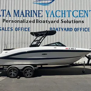 2022 Sea Ray SPX 210 OB