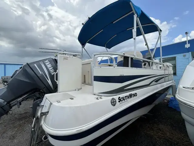 Bennington Marine Southwind 201L