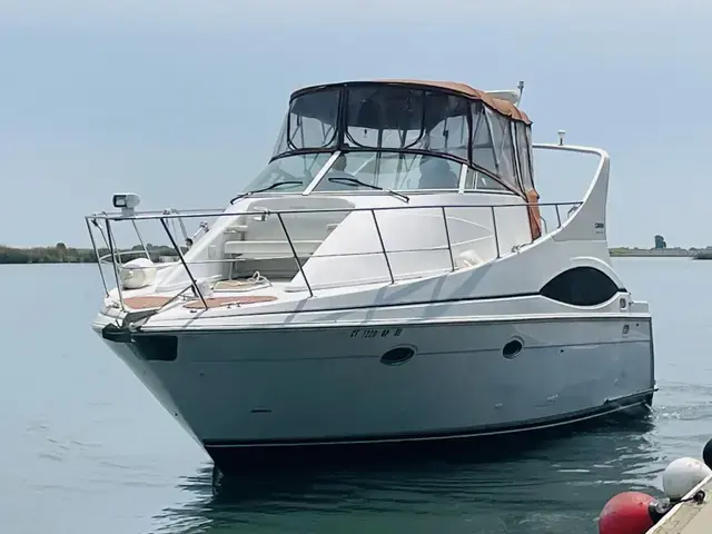 Carver 350 Mariner