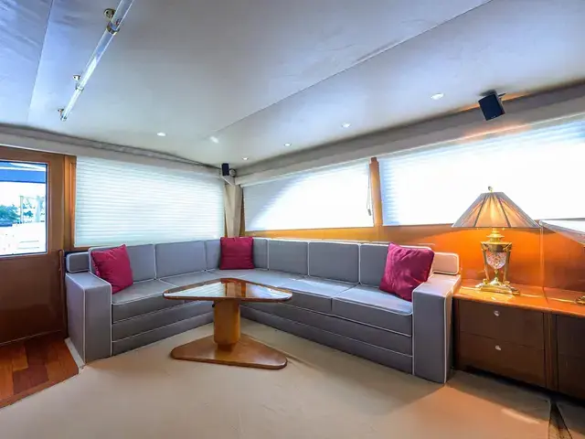 Viking Yachts 65 Enclosed