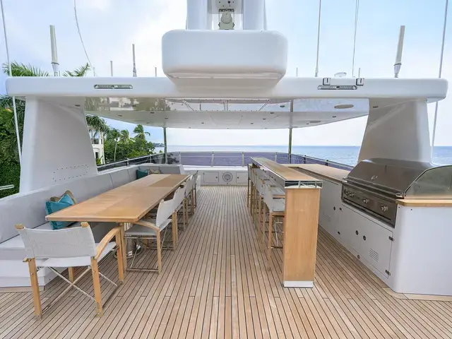 Cantiere delle Marche 106'