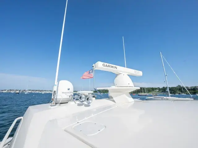 Tiara Yachts 44 Coupe