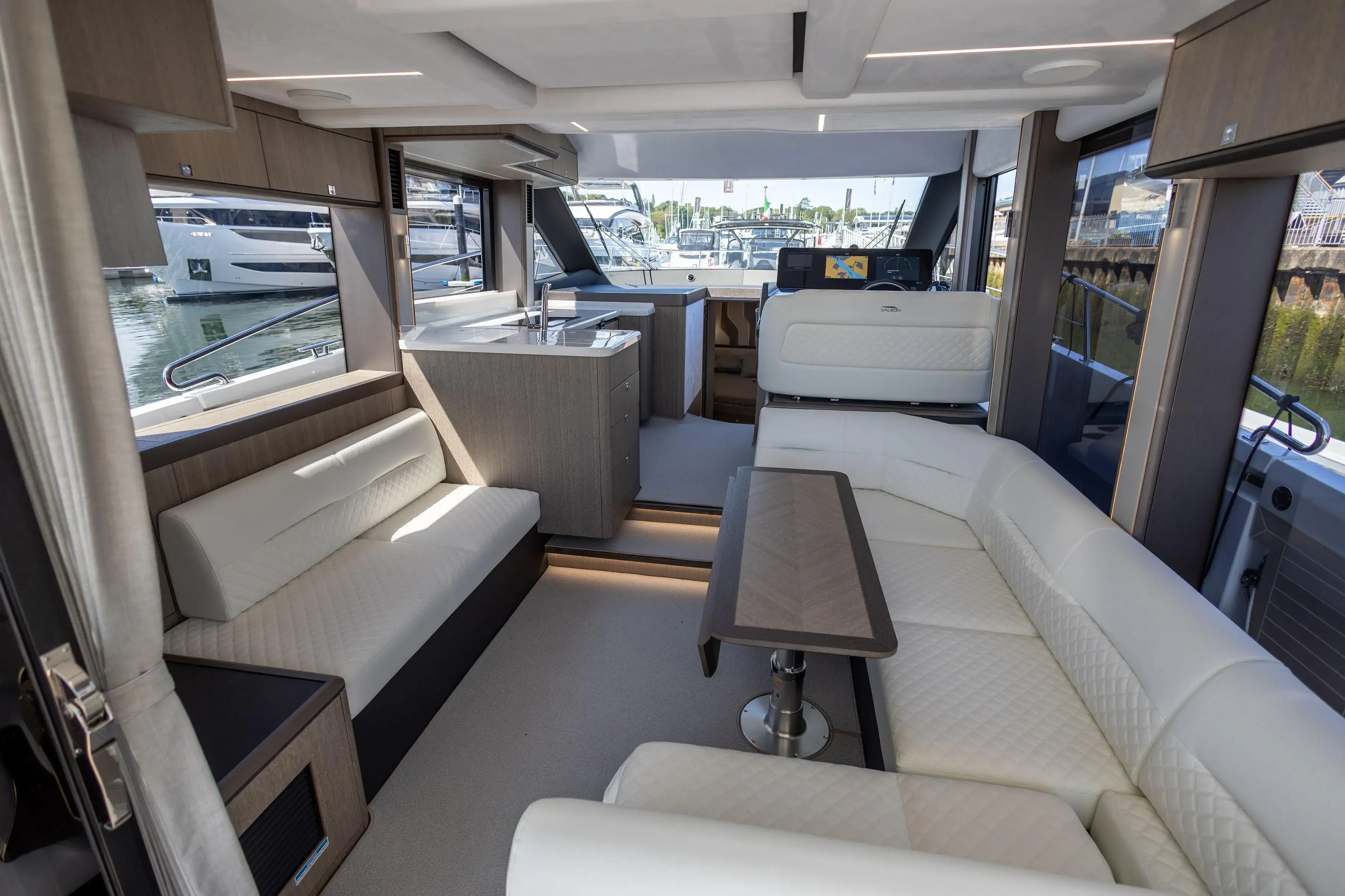 2024 Galeon 440 fly