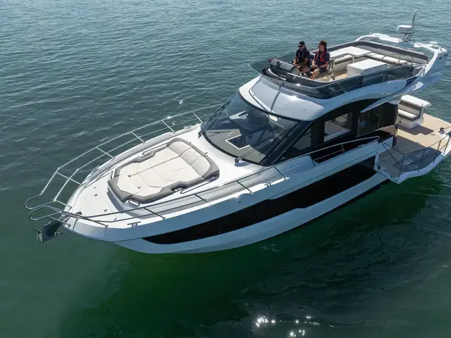 Galeon 440 Fly