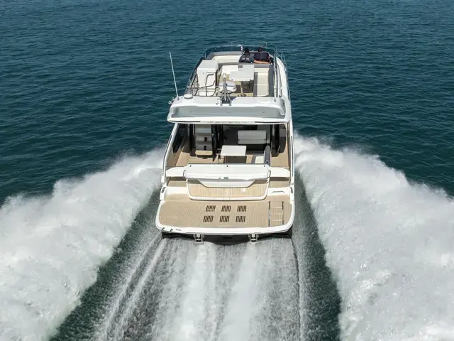 Galeon 440 Fly