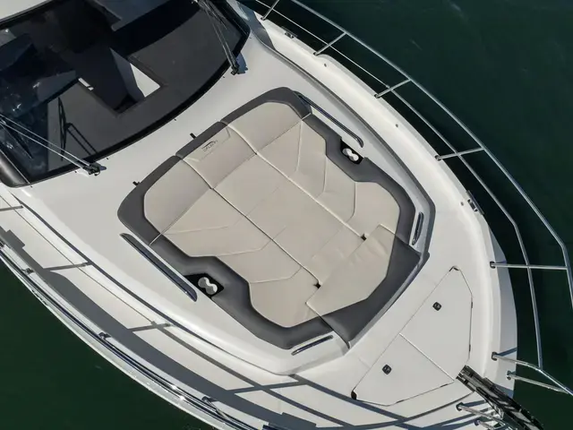 Galeon 440 Fly