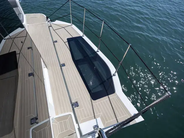 Galeon 440 Fly