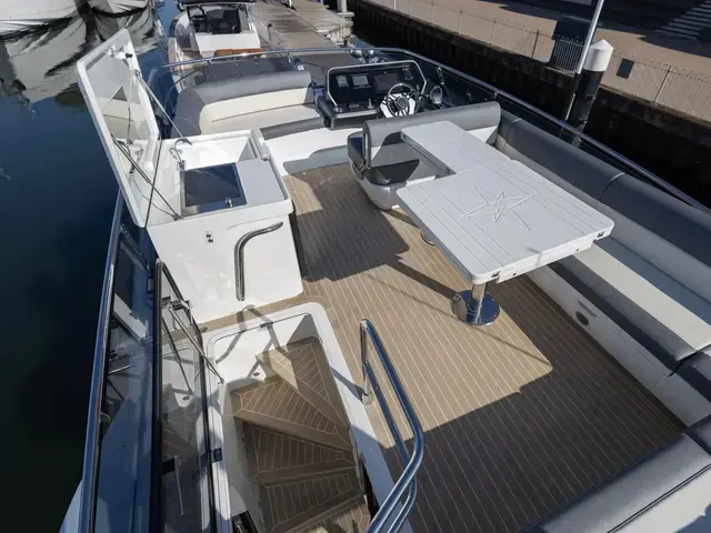 Galeon 440 Fly