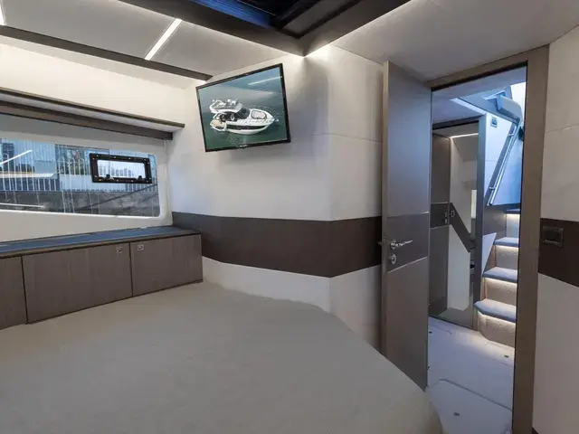 Galeon 440 Fly