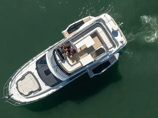 Galeon 440 Fly