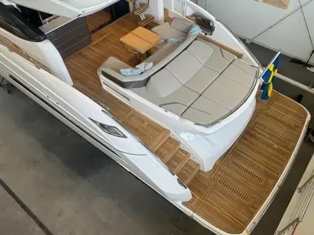 Princess Yachts Limited S66