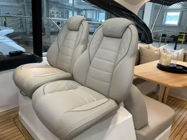 Princess Yachts Limited V50 Open