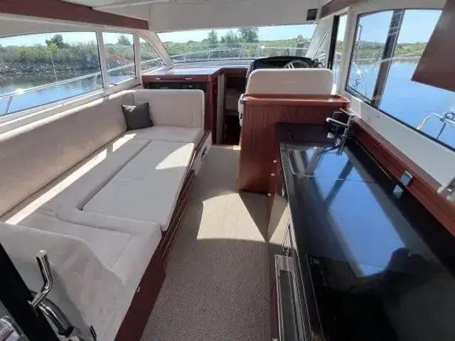 Nimbus Boats AB 405 Flybridge