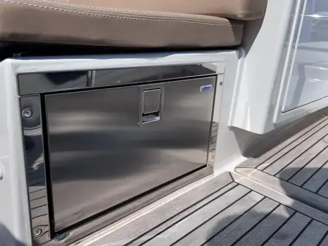 Nimbus Boats AB 405 Flybridge