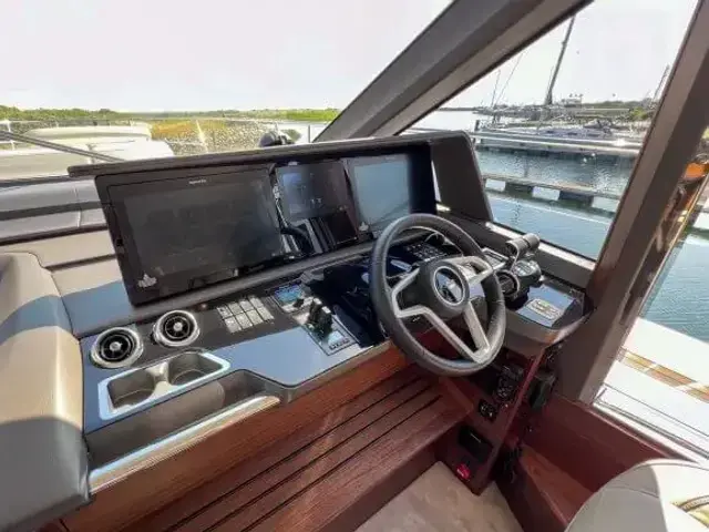 Princess Yachts Limited F65