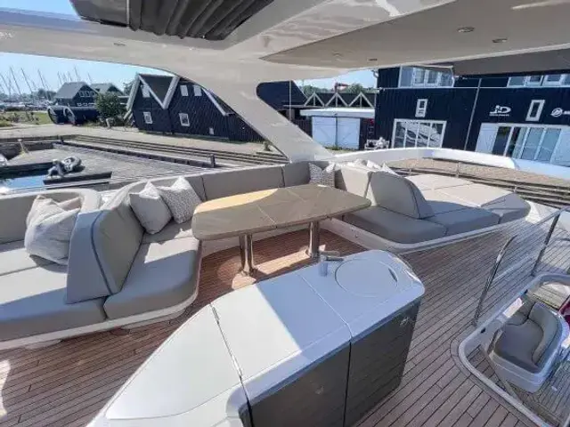 Princess Yachts Limited F65