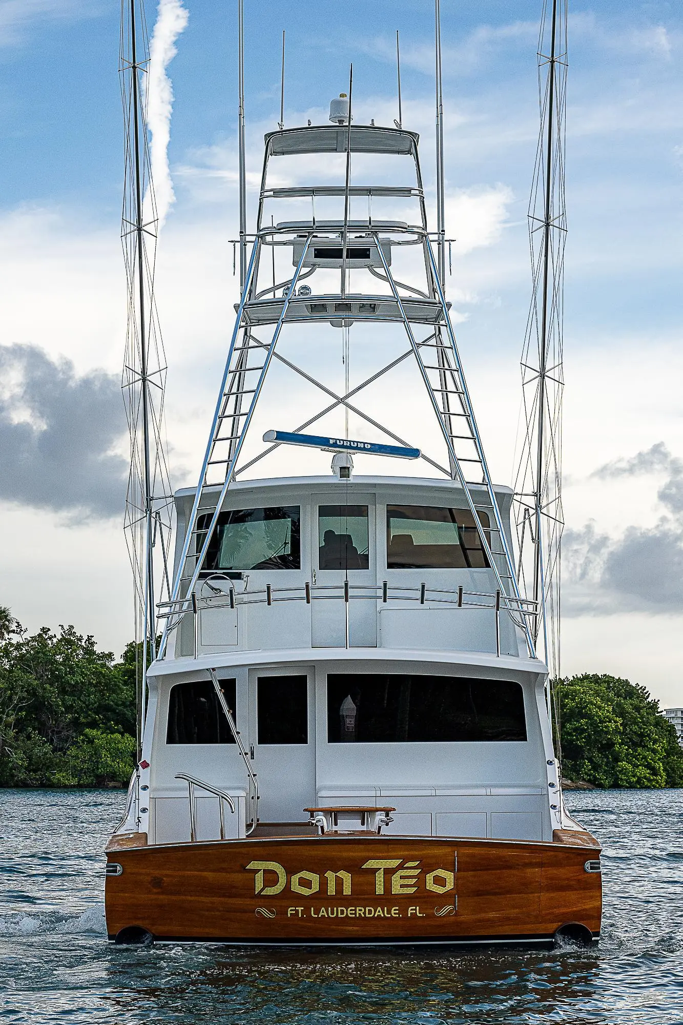 2001 American custom enclosed flybridge