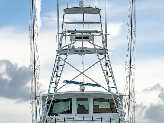 American Custom Enclosed Flybridge