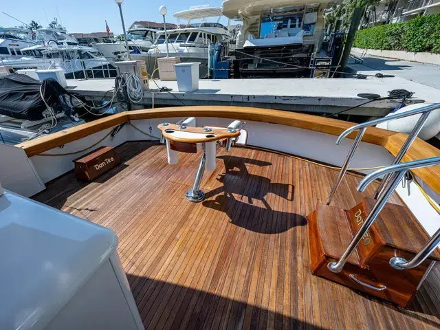 American Custom Enclosed Flybridge