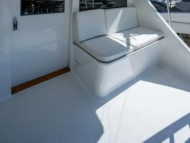 American Custom Enclosed Flybridge