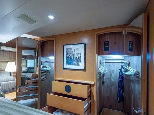 American Custom Enclosed Flybridge