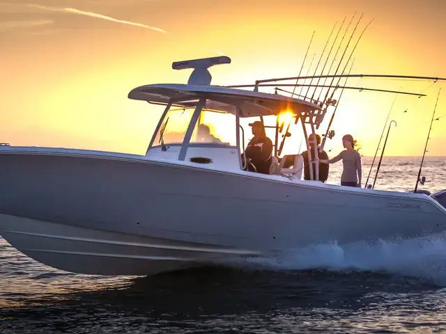 Cobia Boats 320 CC