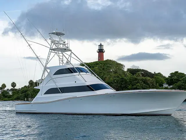 American Custom Enclosed Flybridge