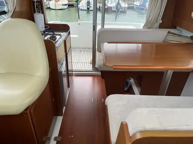 Beneteau Antares 8