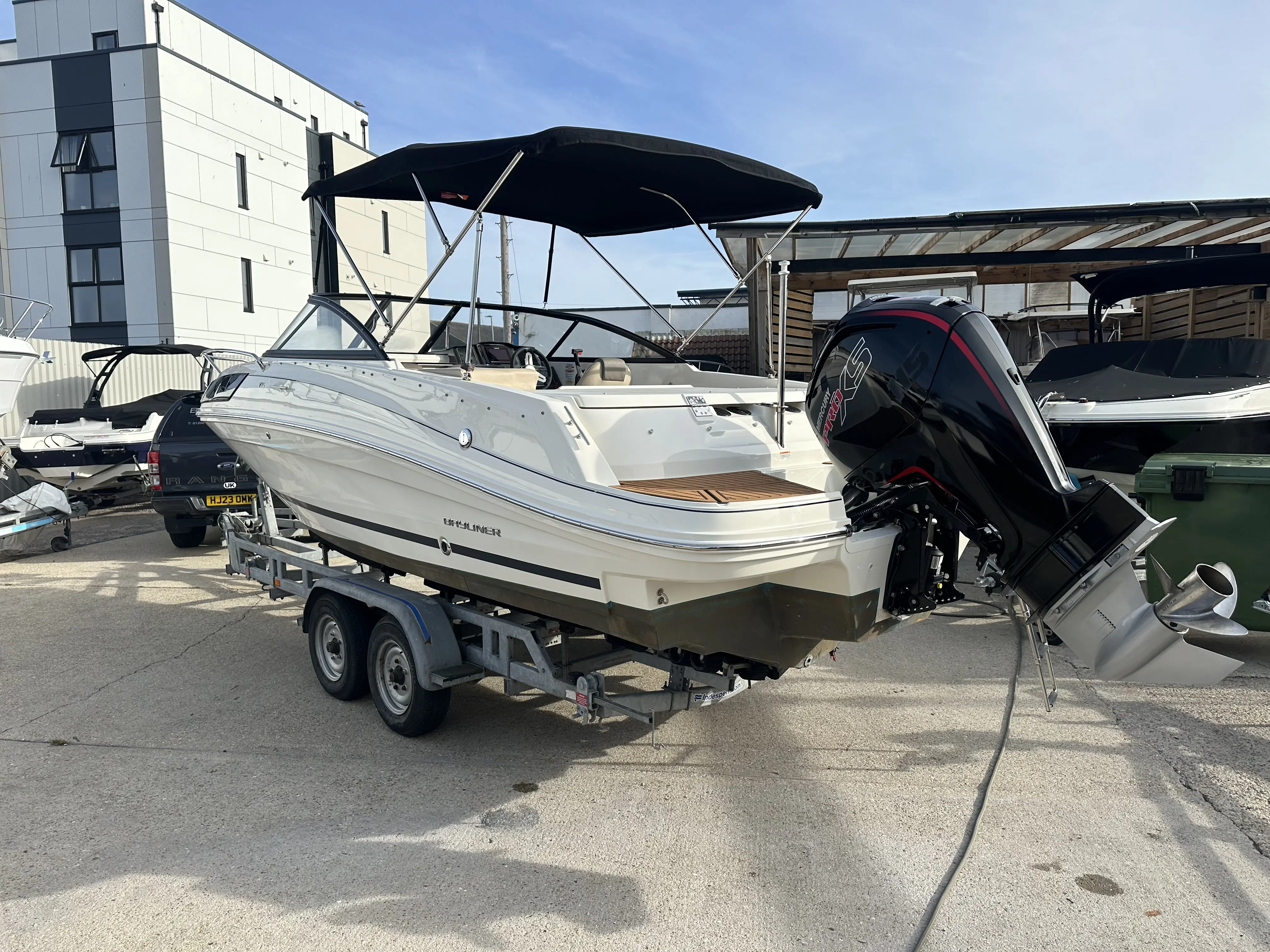 2022 Bayliner vr5 outboard