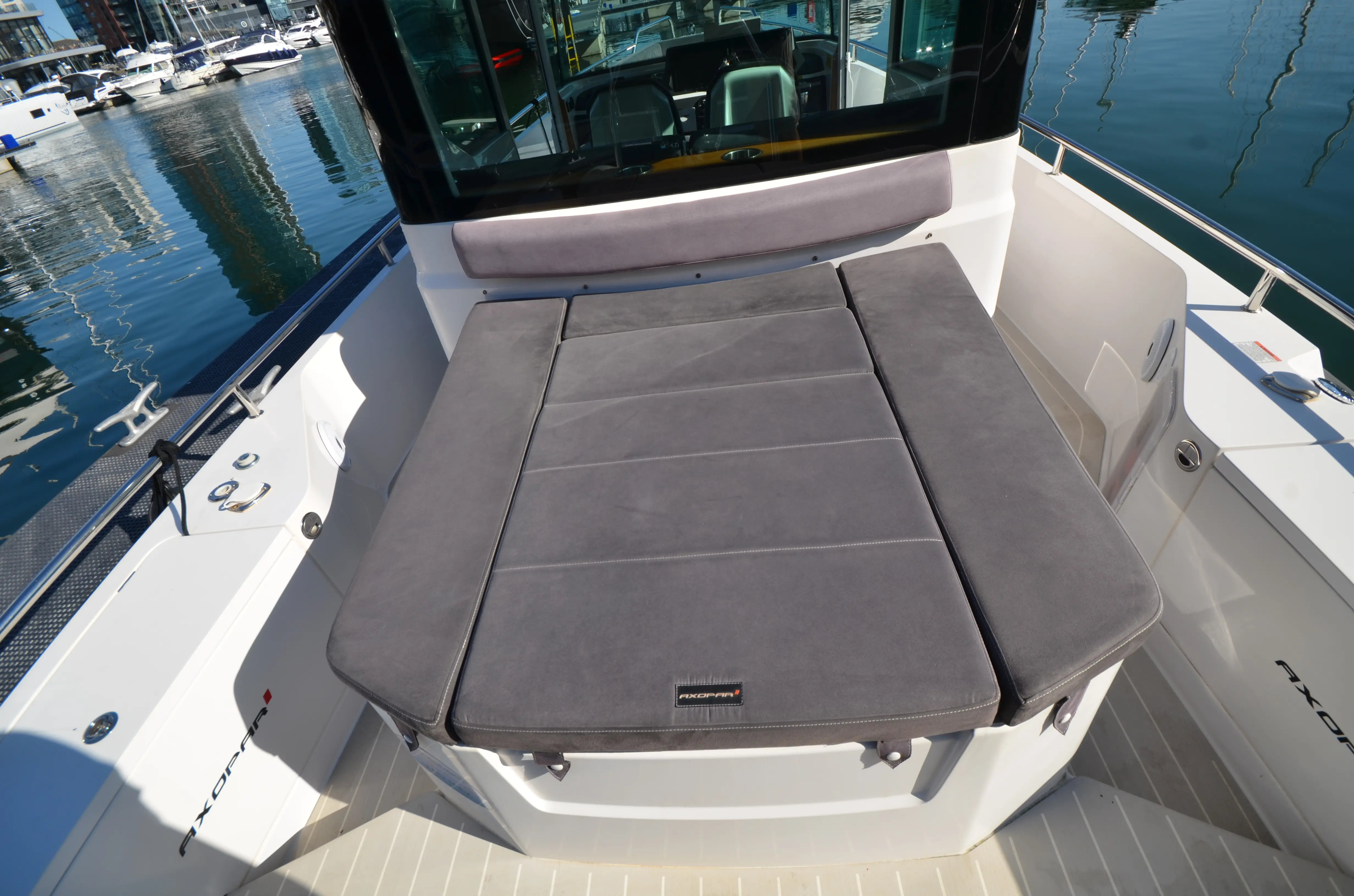 2019 Axopar 28 aft cabin